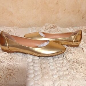 Journee Collection NEW 6 Metallic Gold Flat